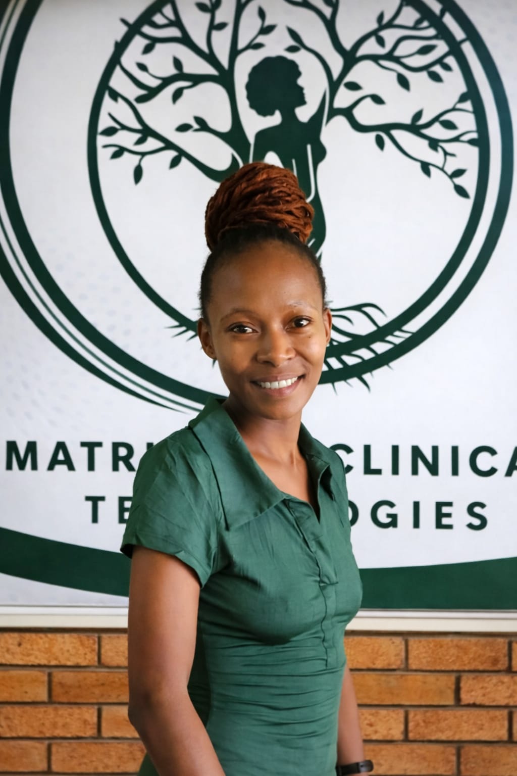 Nombulelo Future Mokhutsane - Administration Sales/Tech